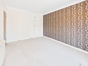 Bedroom- click for photo gallery